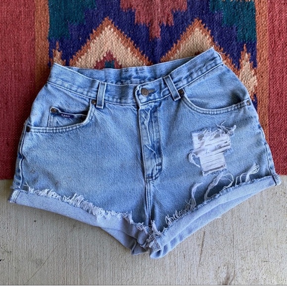 Distress your shorts! - Picture 3 of 6